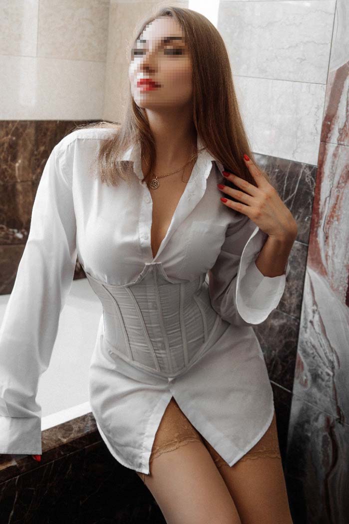 Real escort girl with genuine photos in Saint Petersburg